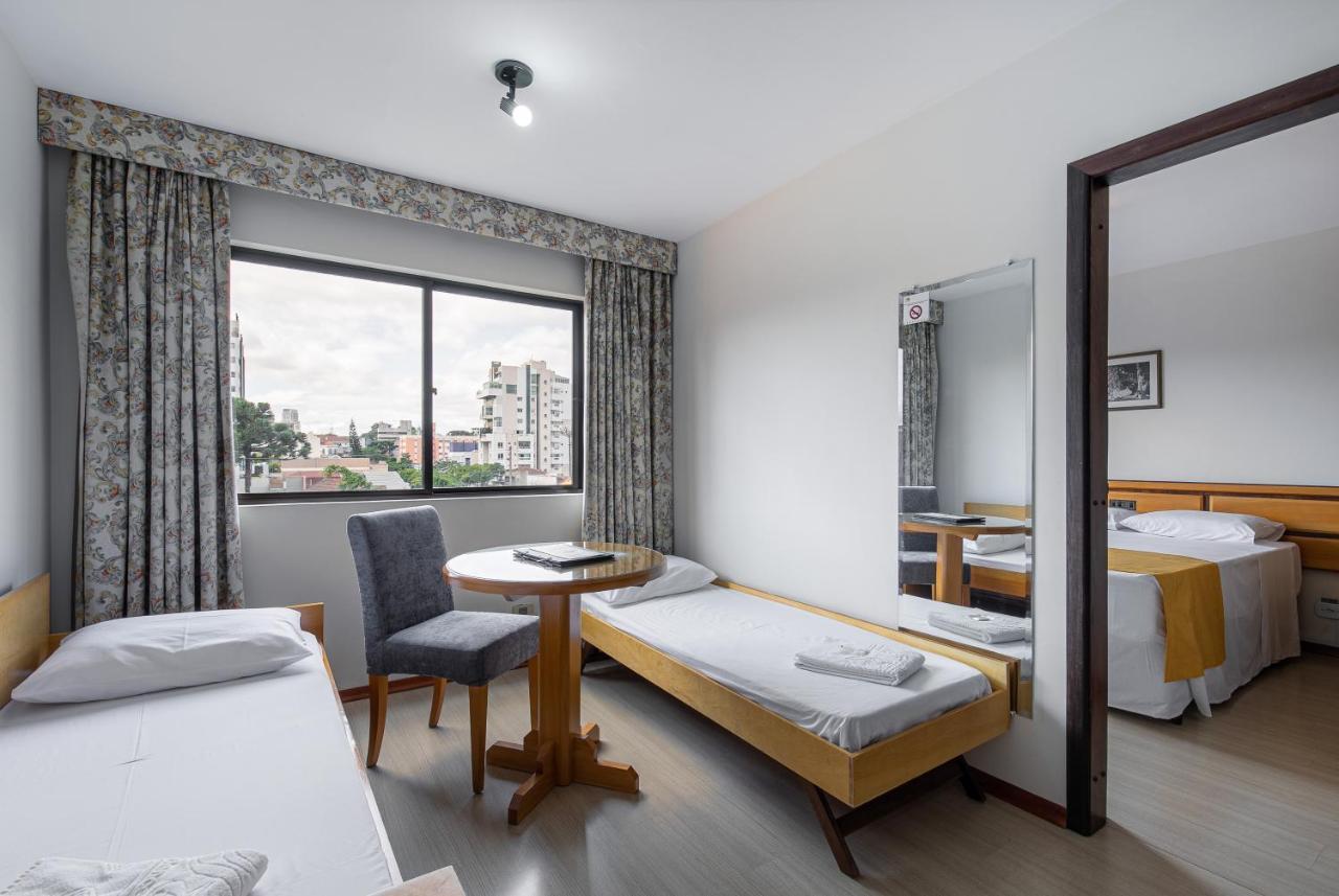 Hotel Flat Petras Residence กูรีตีบา ภายนอก รูปภาพ