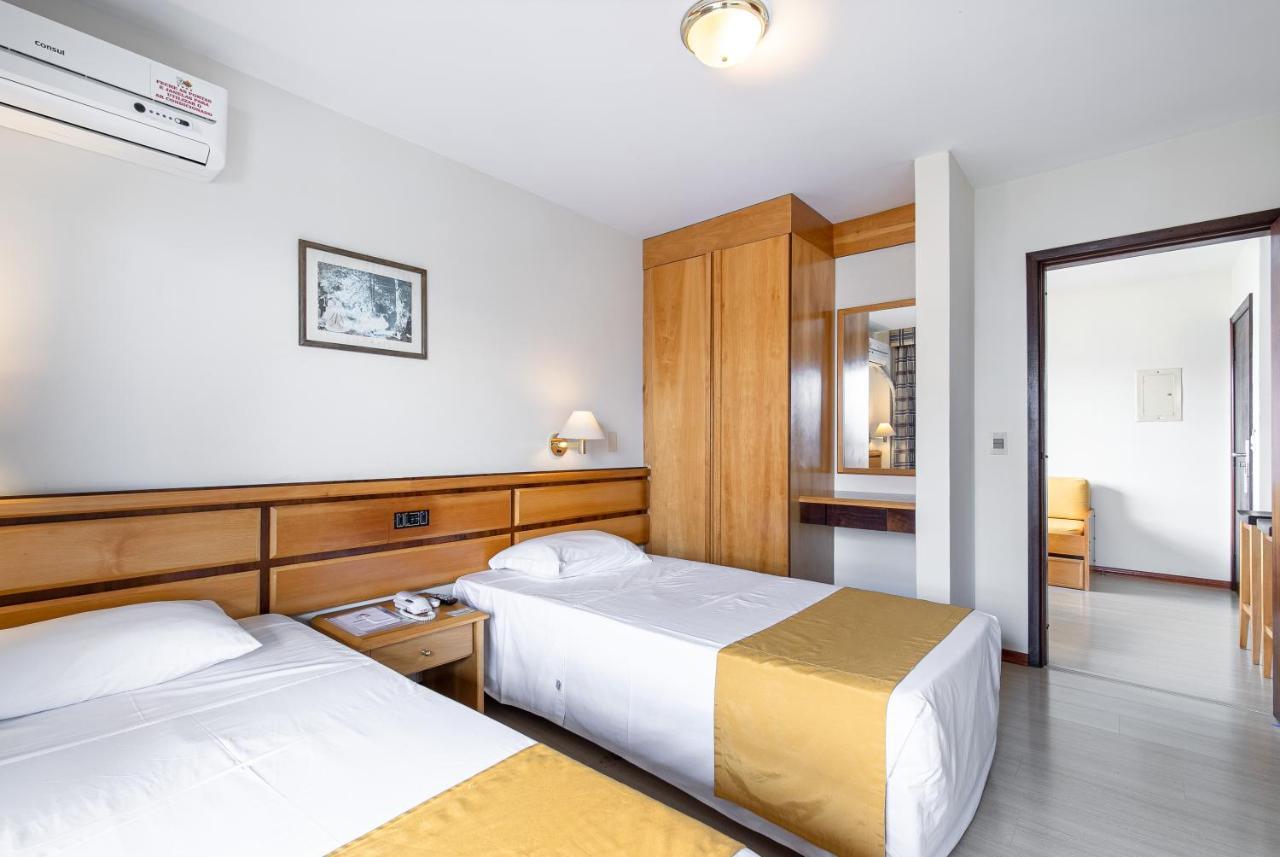Hotel Flat Petras Residence กูรีตีบา ภายนอก รูปภาพ