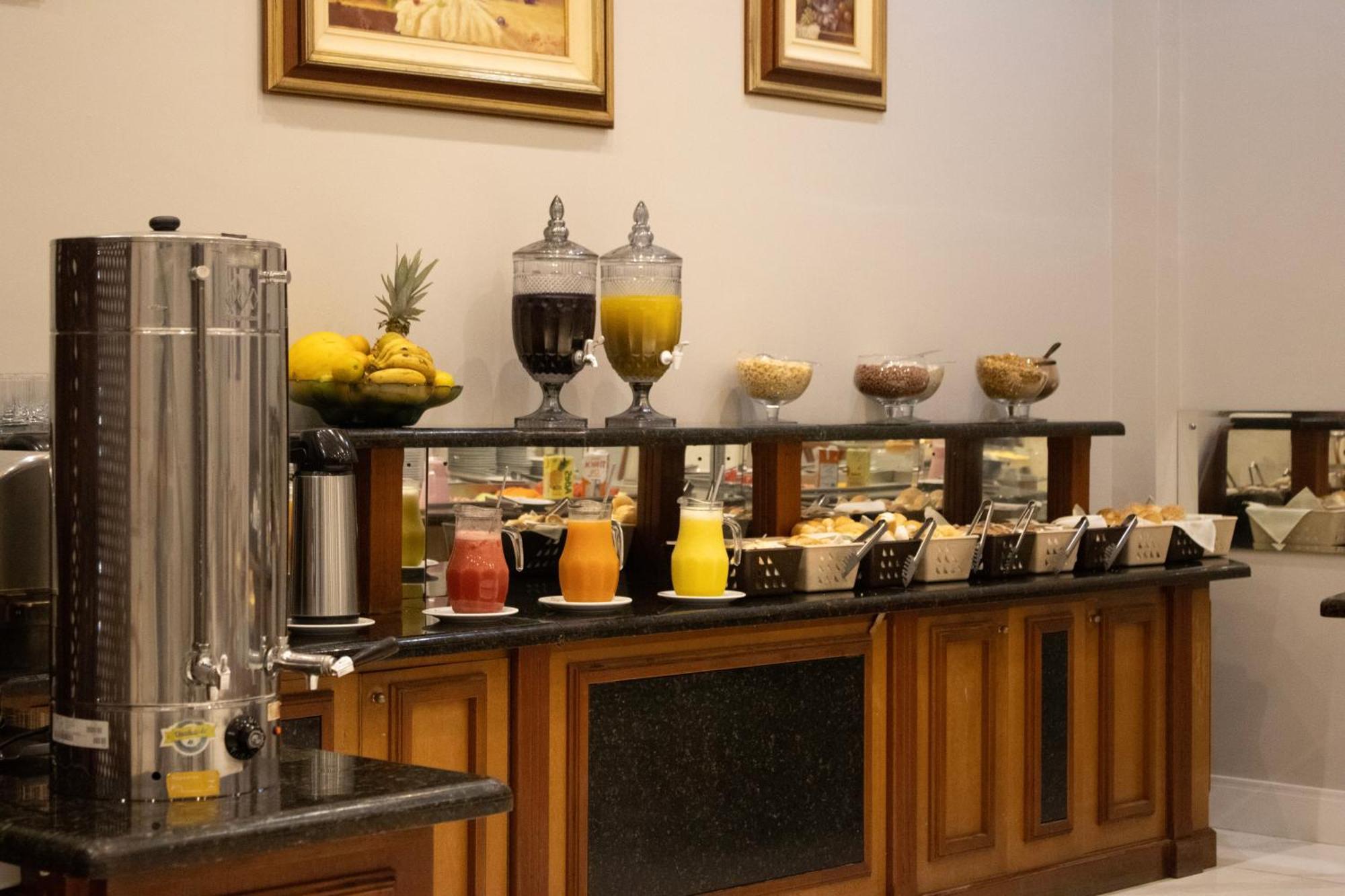 Hotel Flat Petras Residence กูรีตีบา ภายนอก รูปภาพ