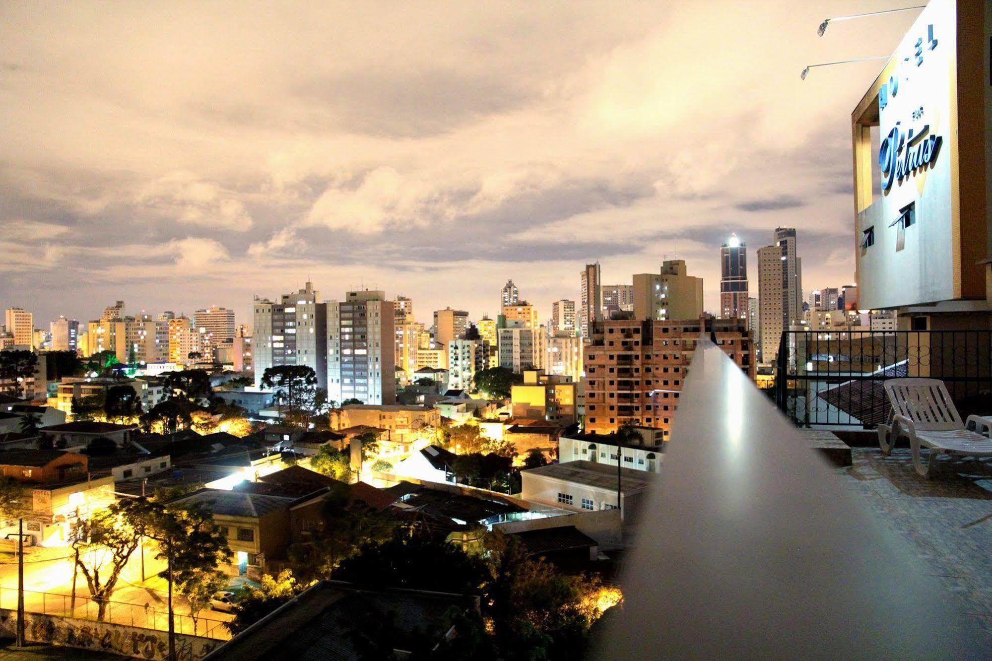 Hotel Flat Petras Residence กูรีตีบา ภายนอก รูปภาพ